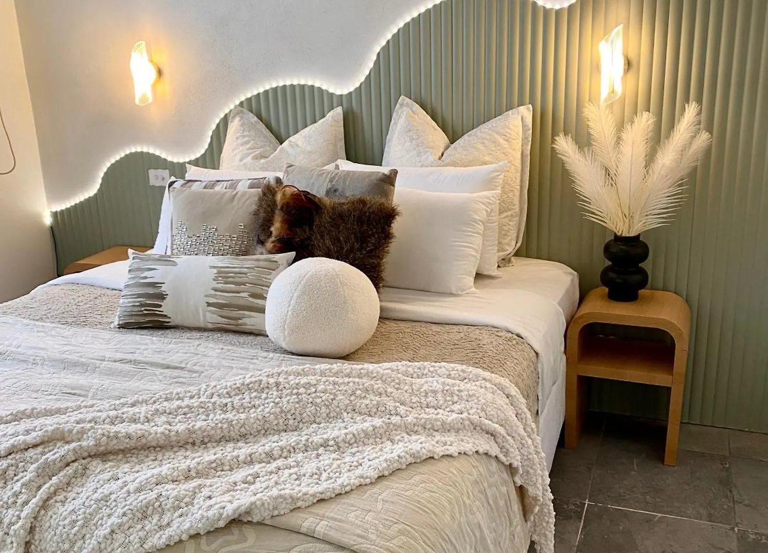 San Antone Luxury In The Cbd Apartment Cairns