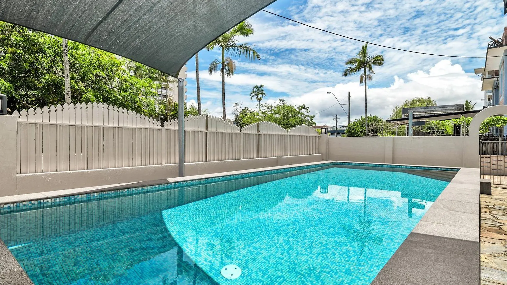 San Antone Luxury In The Cbd Apartment Cairns Australia